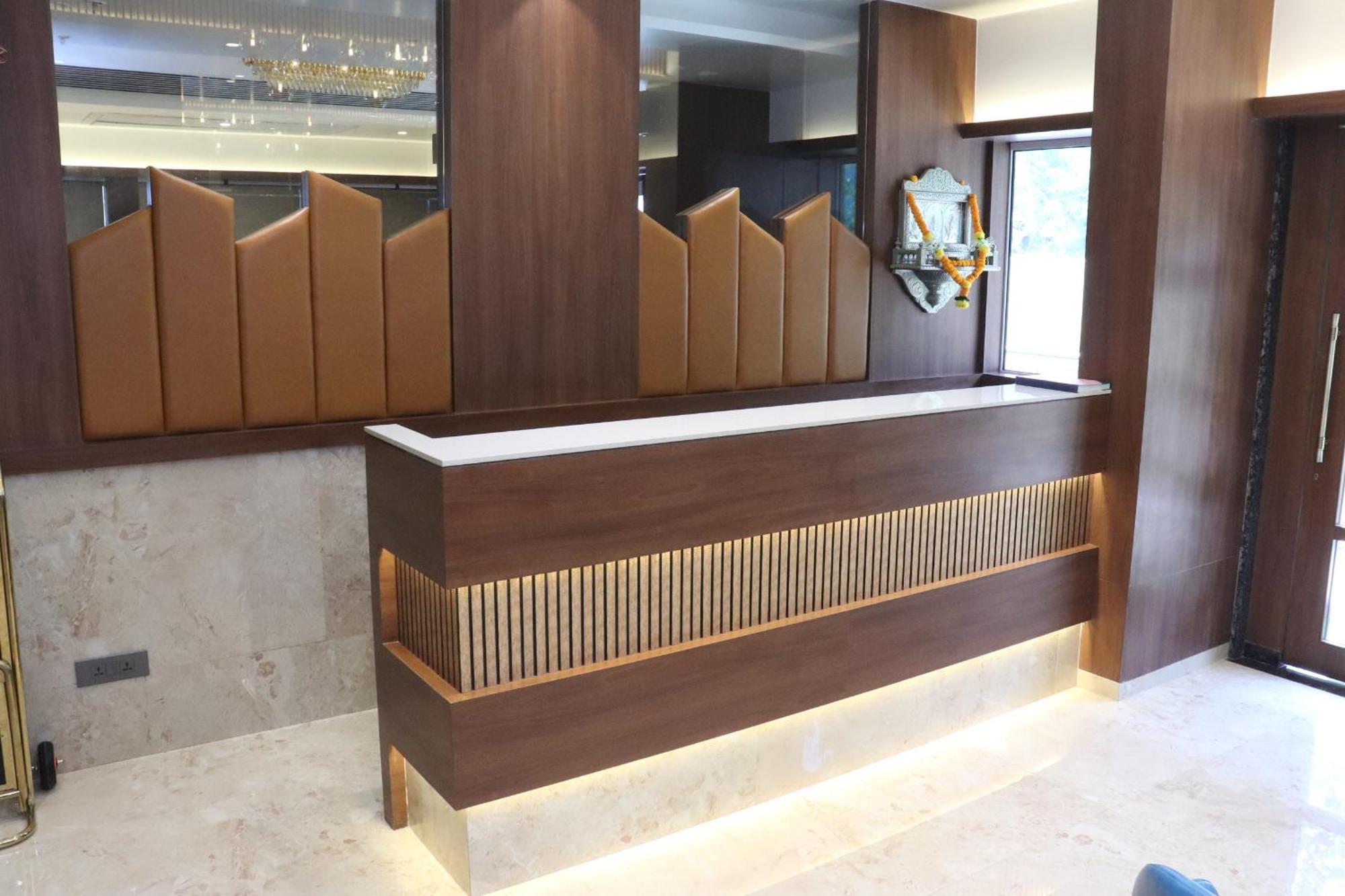 Hotel Golden Nest Тхане Экстерьер фото