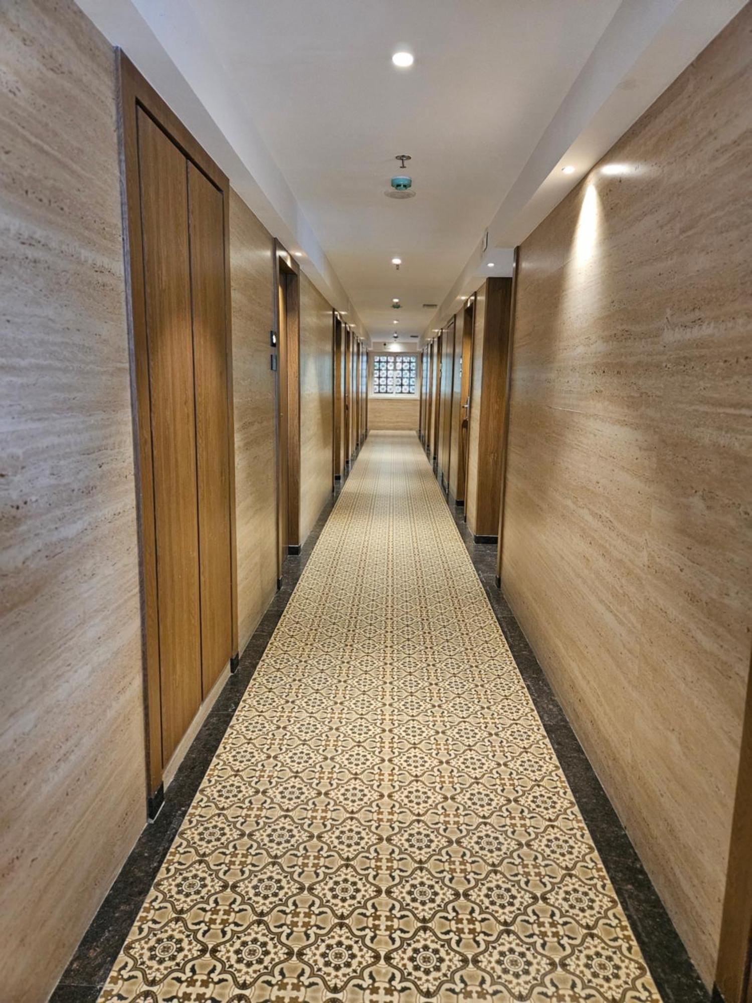 Hotel Golden Nest Тхане Экстерьер фото