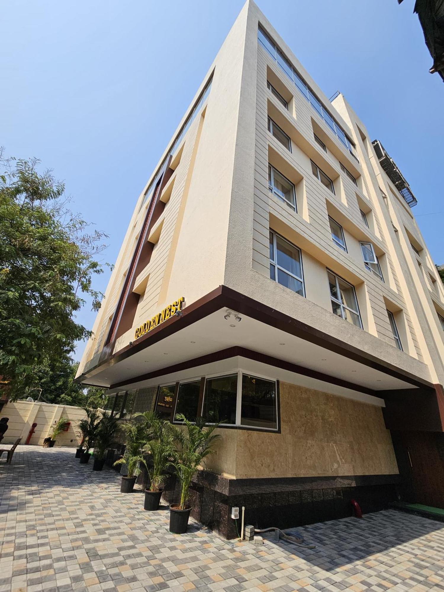 Hotel Golden Nest Тхане Экстерьер фото